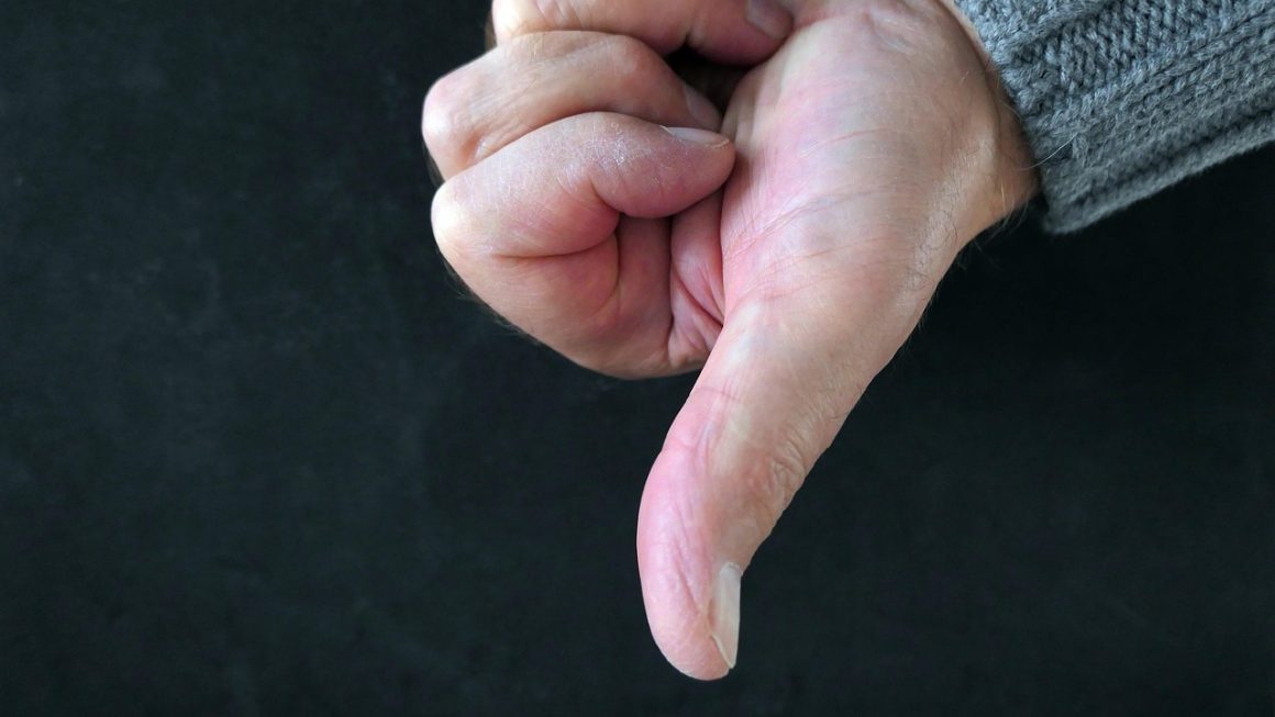 De ce mă doare degetul mare de la mână?