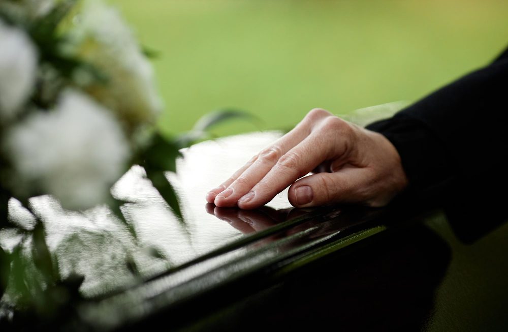 Organizarea unei înmormântări în Sectorul 4: ghid practic pentru familie