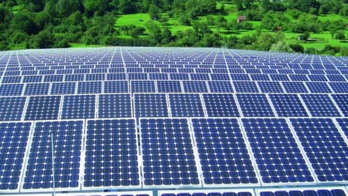 Planificare panouri fotovoltaice pe 10 ani: sistem solar pentru consum in crestere